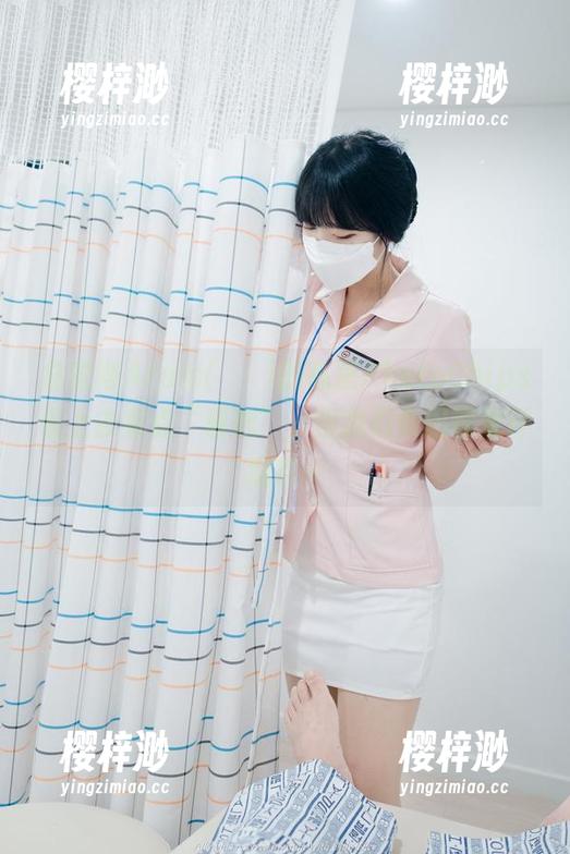 总觉得Aram(아람)的私房PhotoChips看上去有点“邪魅”，但我们依旧在循环观赏…