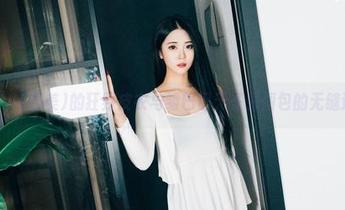 Bomi(普美)的狂野皮衣与皱巴巴无圣光图包的无缝连接