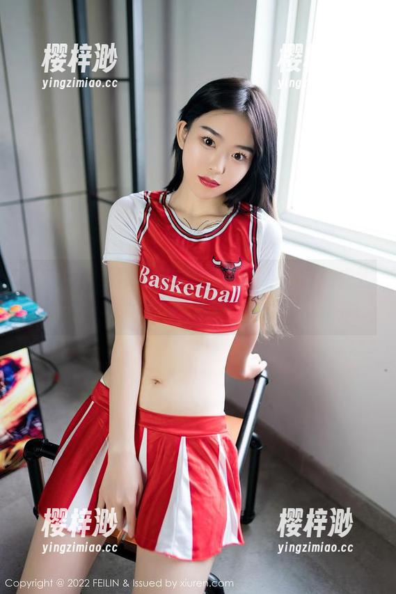 Feilin嗲囡囡-史雯Swan Feilin嗲囡囡 - 摆脱枯燥的办公室:史雯Swan的美图合集,神奇的职场变魔术!