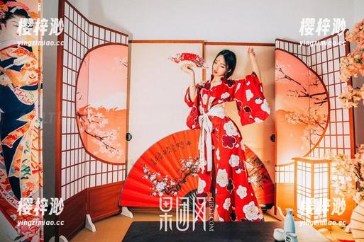 GIRLT果团网 - 裴希西的婚纱日常，没想到私房图包这么好看。