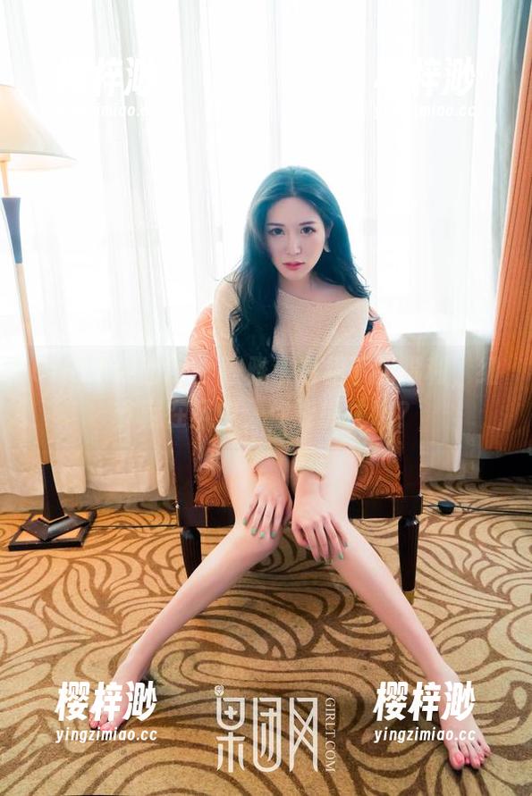 GIRLT果团网 - 陈雅漫白裙下的福利，细节藏在风中，你能抓住吗？