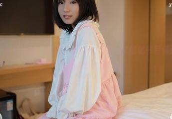MFStar模范学院 – 翻翻看，blueblue77的秘书写真这能让你上班心情大好！