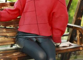 PDL潘多拉 – 壁纸时间：陈雅漫穿上制服，看得我直想扑倒！
