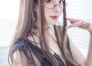 新的更新，Sakiiii翎柒的套装再次上架，盯着这些图片我愣住了