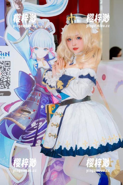 SayoMomo的白裙合集——白色裙子与自在姿态的碰撞