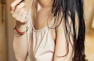 TouTiao头条女神 – 来呀，看看周熙妍的白色，图库精选居然还有稍微的意思在里面。