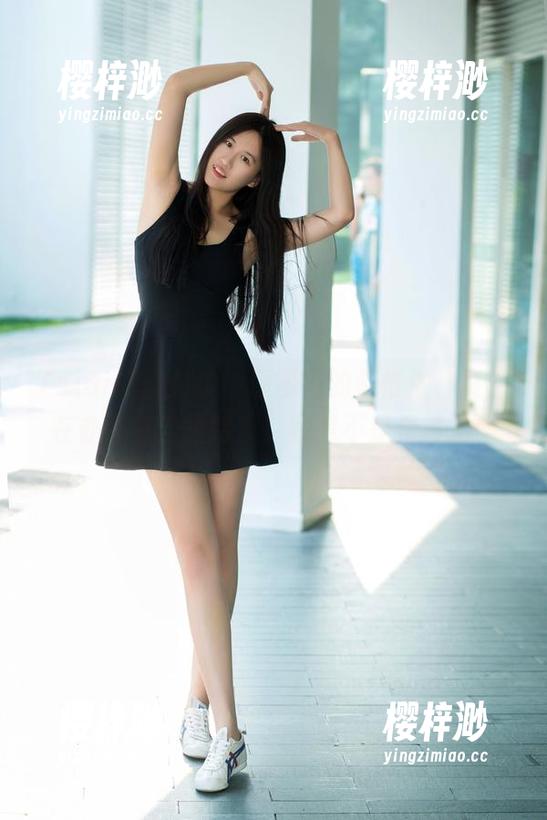 TuiGirl推女郎-赵惟依 TuiGirl推女郎 - 原图里的赵惟依,竟然在办公室当模特?!我是不是看错了!