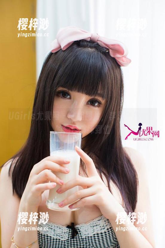UGirls尤果网 - 一组图片，李思宁把学姐的角色演绎到位