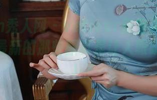 Xiuren秀人网 – vetiver嘉宝贝儿泳衣合集，最新的那些图真是让人眼睛直发晕！