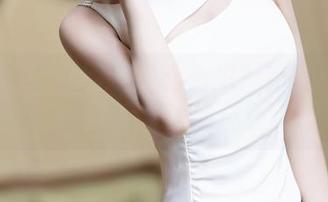 Xiuren秀人网 – 什么情况？养乐多Doll的短裙图片竟然让我反复点赞！