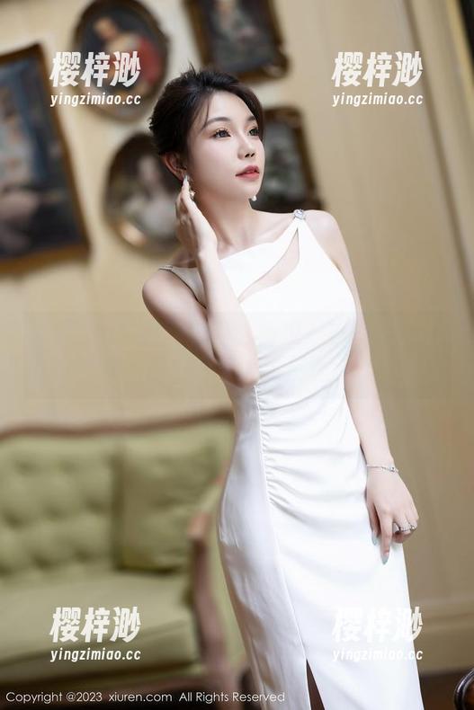Xiuren秀人网-养乐多Doll Xiuren秀人网 - 什么情况?养乐多Doll的短裙图片竟然让我反复点赞!