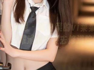 Xiuren秀人网 – 吃白菜的vi菜菜的全套修女妆，难道我也要去修道院吗？