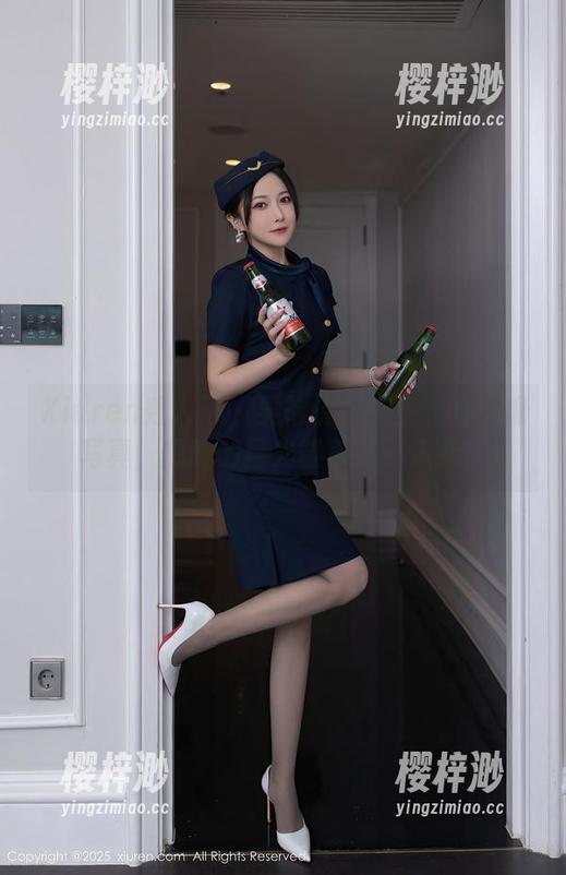 Xiuren秀人网 - 吴怡怡：无圣光的厨娘写真，想吃的目光能杀死一头猪！