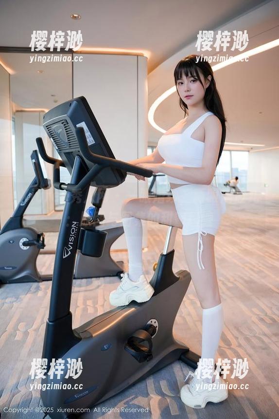 Xiuren秀人网 - 一眼婚纱，两眼周波儿：原图与图集的甜蜜纠缠