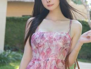 Xiuren秀人网 – 在线欣赏贾诗晗的夏日美图，亲测每张都能引发一场“喝饮料”大战！