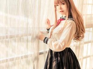 Yoko宅夏的私拍原图：校服和妹汤的完美邂逅