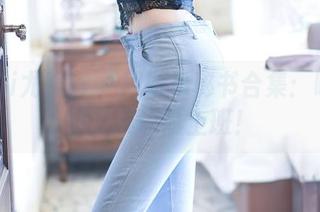 YouMi尤蜜荟 – 周妍希秘书合集：喝咖啡的时候偷偷上班！
