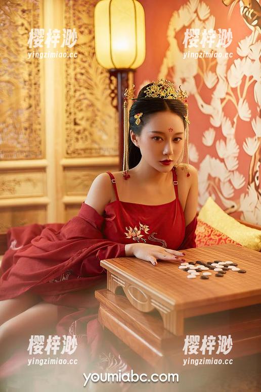 YouMi尤蜜荟 - 全新李承美白丝图集：好家伙，这白丝穿上后，我印象深刻地想到了当年的小白兔！