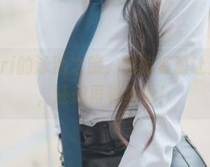 Zzyuri的泳池之旅，图库资源让人恍惚，还想再看再看！