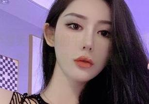 微密圈 – 不爱笑的赛琳的牛仔裤全集：犀利而不失调皮，下载前先想清楚哦！