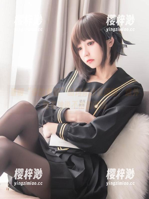 看啊“你的负卿”的玛修泳装原图，意外地有种说不出的诱惑