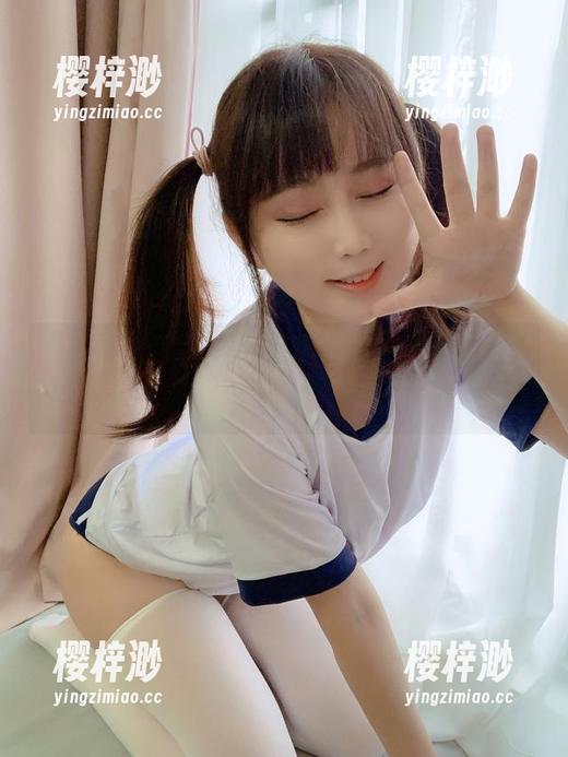 “依依超级懒”这女孩的女友写真，免费资源一不小心让我顿时五味杂陈…