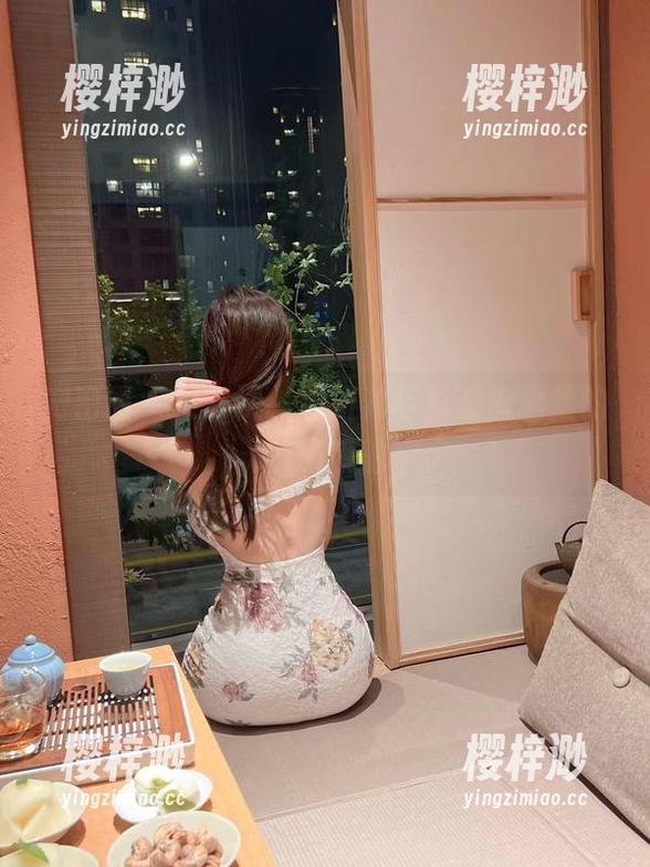 微密圈 - 再一次，周妍希与精选裤里丝的亲密接触