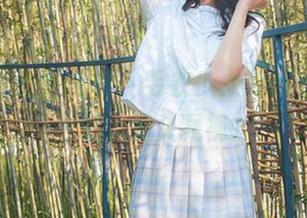 喵糖映画原图分析：毛衣少女，这一身感觉只想…长久凝视。