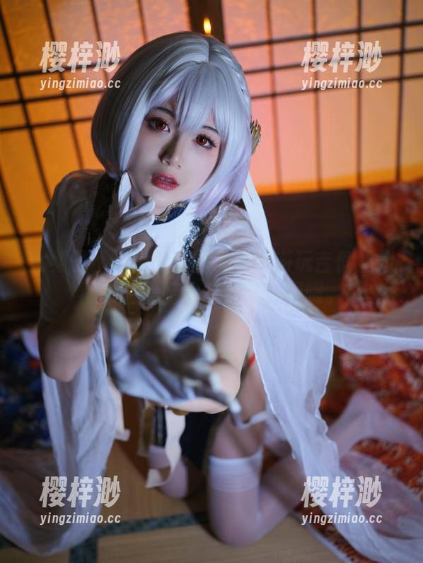 大梨子不是御姐带你无圣光游玩吉他姐姐图集：黑暗也有妙处，嘿嘿。