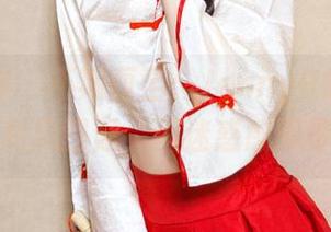 头条女神 – 不期而至：JennyR的美图在线，和风四起，那迷惑感飘零了。