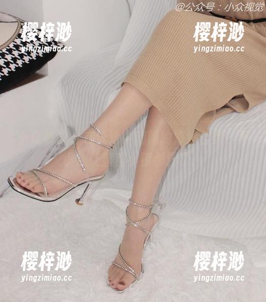 小众视觉-婷婷 小众视觉 - 在泳池中翻腾的婷婷合集,不小心让整座小镇都湿了!