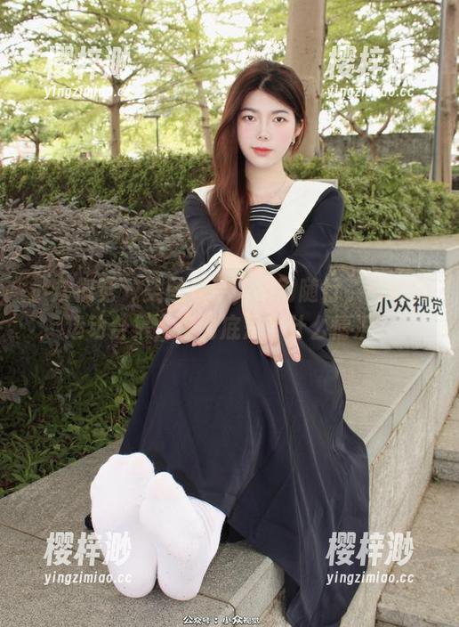 小众视觉-玲玲 小众视觉 - 美图在手,运动随行,玲玲的运动合集,这到底是个什么情况?