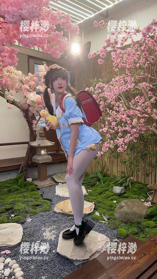 小和甜酒的精致和服图集：我以为我来这里是喝酒，不是看和服啊！