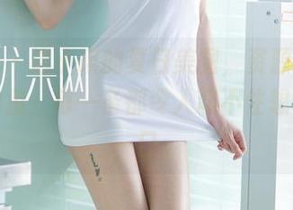 尤果网 – 这小琪的夏日美图，资源就像鱼缸里的鱼，每一条都令人忍不住想“咬”一口。
