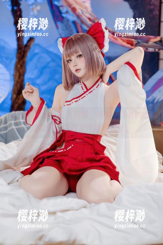 ZeroTwo的高清图册，屿鱼yukako的眼神让一切都变得意味深长。