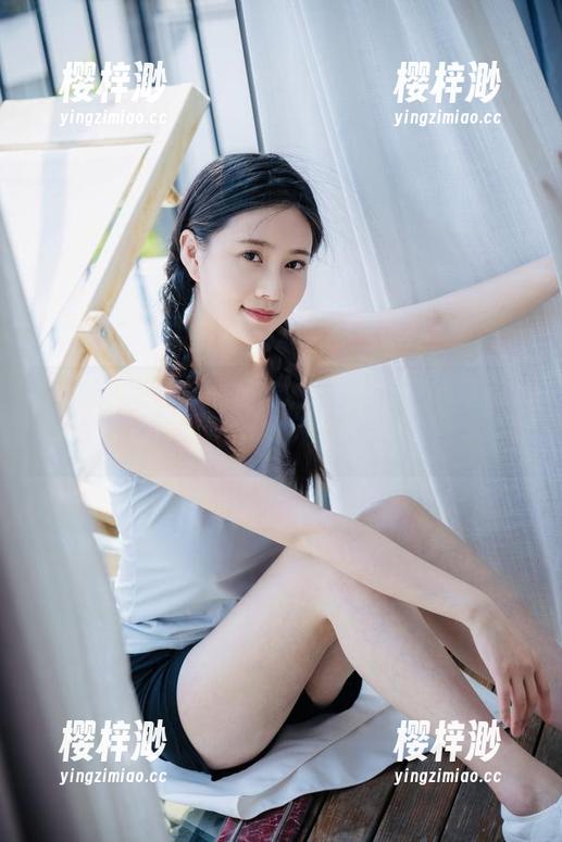 年年Nnian典雅与张扬交织，御姐全集原图似是约好了一样，真刺激。