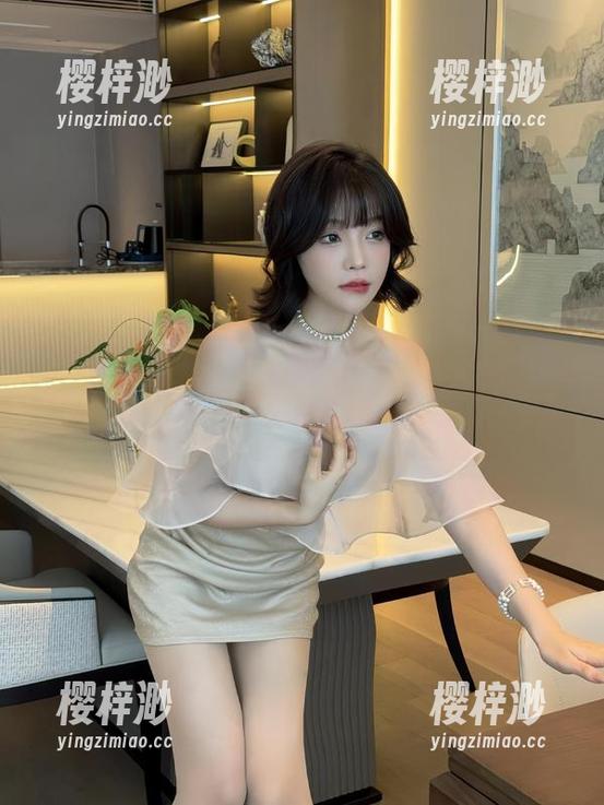 徐莉芝 微密圈 - 图库里徐莉芝的比基尼系列,想必每件都是构思良久的作品。