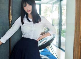 推女郎 – 夏天的原图，何奕恋那轻松的姿态，真应该被多分享。