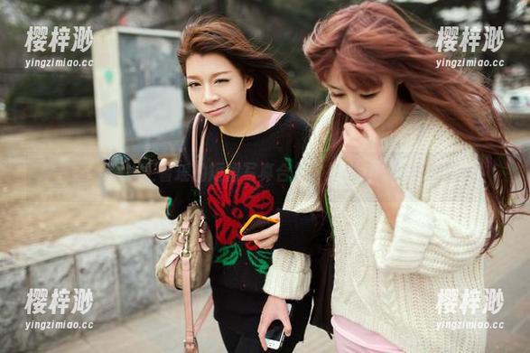 推女郎 - 看！王馨瑶的短裙写真合集，打破了我的审美底线！
