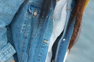 推女郎 – 艾栗栗制服原图：穿上这套，你就是校园里的“模特”了，哈哈！