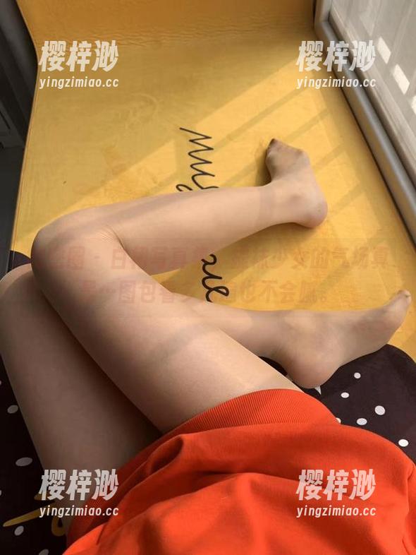 提袜少女 微密圈 - 白裙写真集,提袜少女的气场真是…图包看多几遍也不会腻。