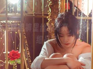 是青水，这组裤里丝的写真，值得随便细细品味