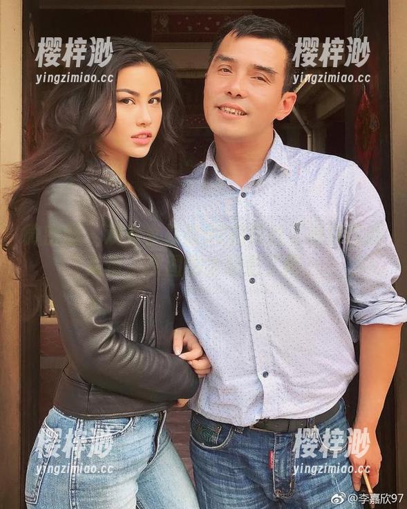 李嘉欣97 微密圈 - 观看李嘉欣97把黑丝丁裤穿出新高度,原图也太精彩了吧。