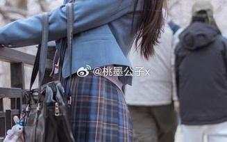 温文尔雅的桃墨公子，办公室全套原图难道是项工作技能？