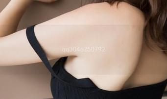 梦丝女神 – 一份花月舞的睡衣套图，资源多到你想不到。
