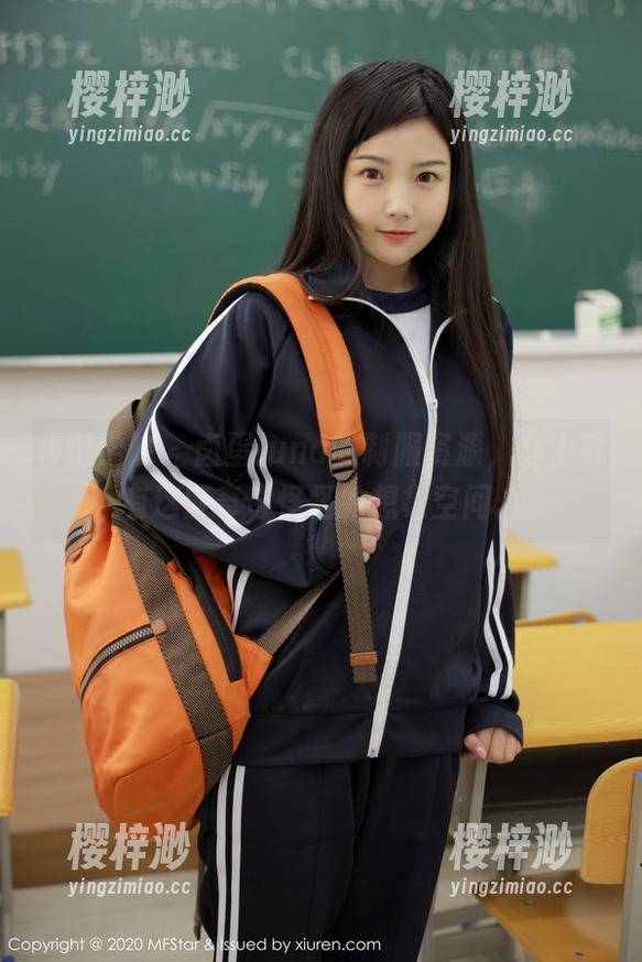 模范学院 - 卤蛋luna的制服资源，穿上就有这些奇奇怪怪的想象空间。