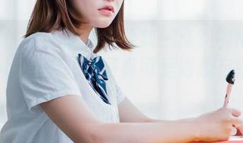 波萝社 – 能不能稍微收敛一点？柳侑绮Sevenbaby的高清写真可爱得我有些受不了。