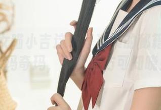 爆机少女喵小吉这个写真集的秘籍：链锯人玛奇玛，下载后方可知晓！
