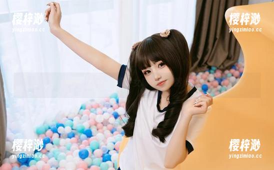 在水手服中迷失，爆机少女喵小吉果然“水”很深。