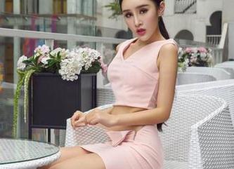 爱丝 – 小茹在旗袍图册里玩起了细节游戏